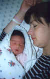 JessicaAndMomFirstDay.JPG (27150 bytes)