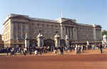 LondonBuckinghamPalace.BMP (692010 bytes)